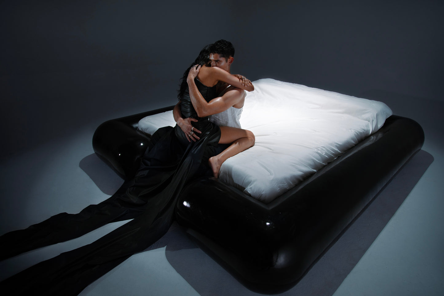 Hug Bed