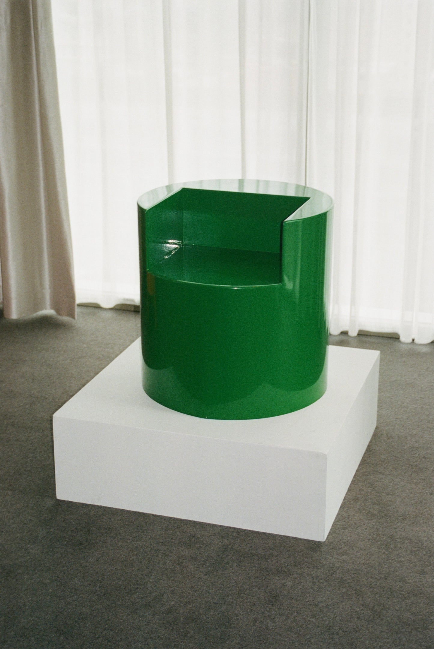Neo-Lounge Chair
